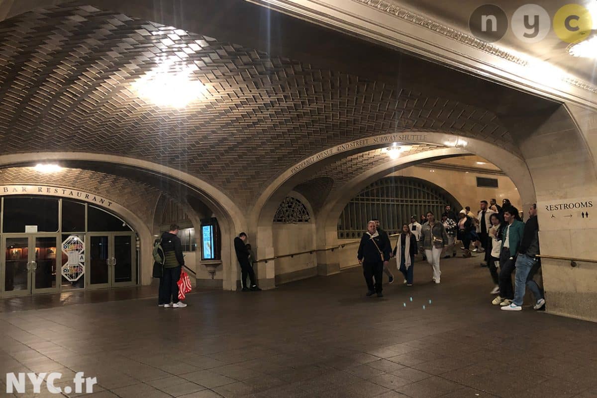 Grand Central Terminal New York,
Whispering gallery