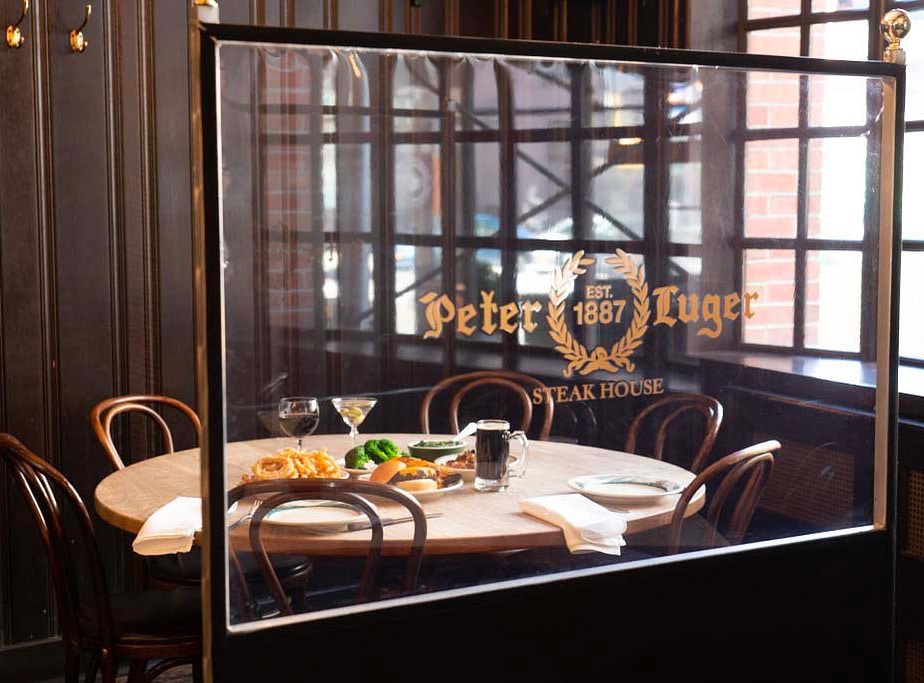 Peter Luger Steakhouse, Brooklyn, Williamsburg barrio