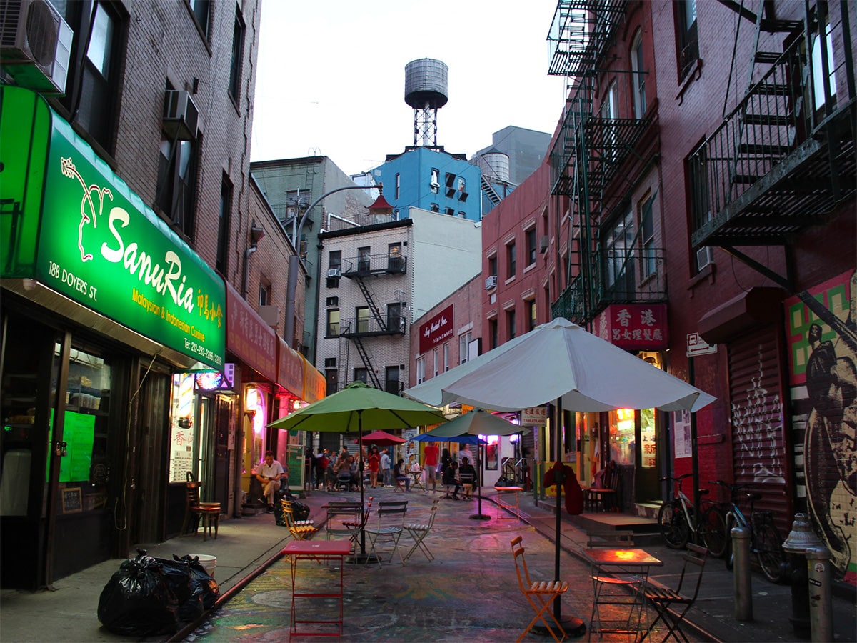 Doyers Street Pell Street Chinatown New York