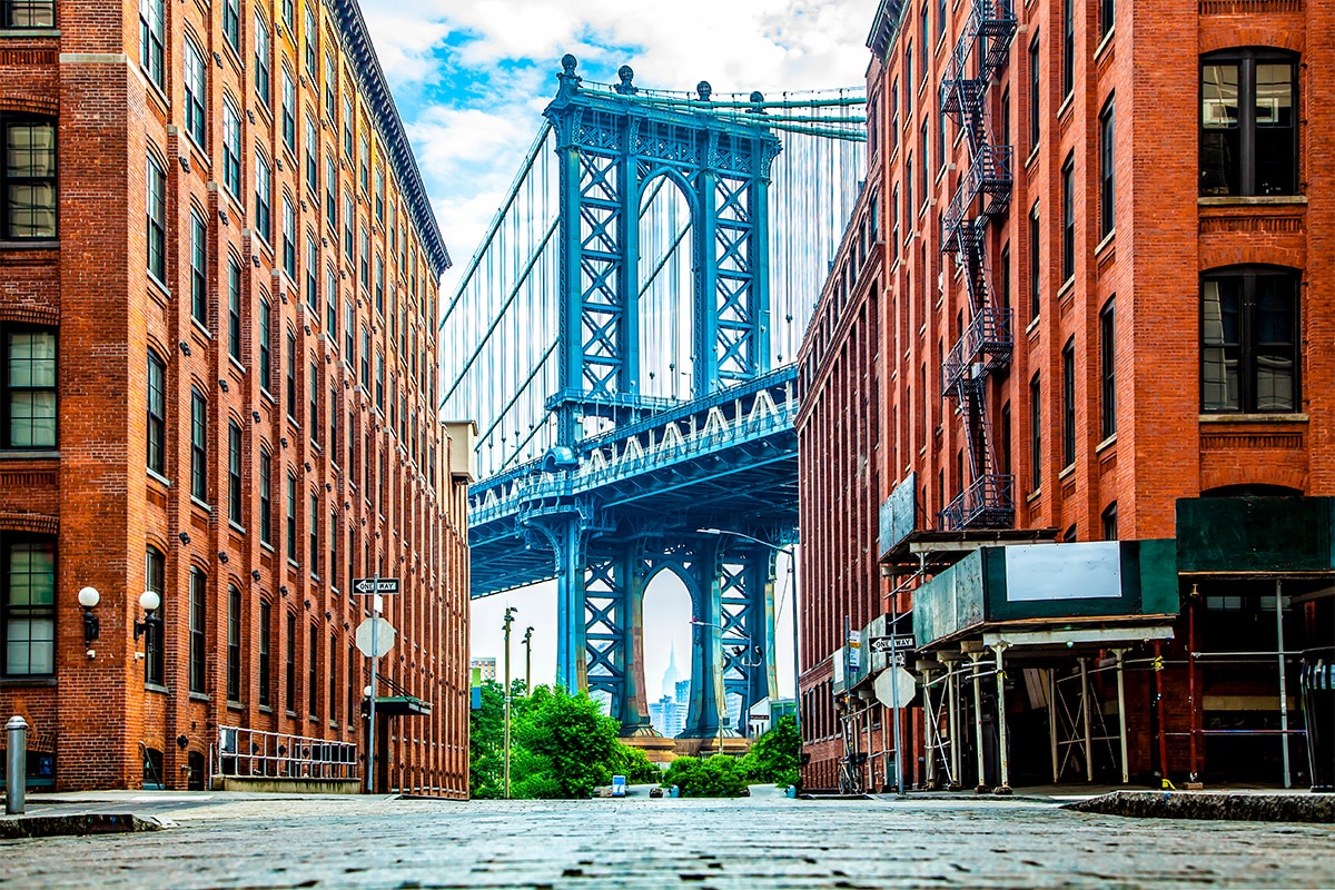Vista da ponte de Manhattan, bairro de Dumbo