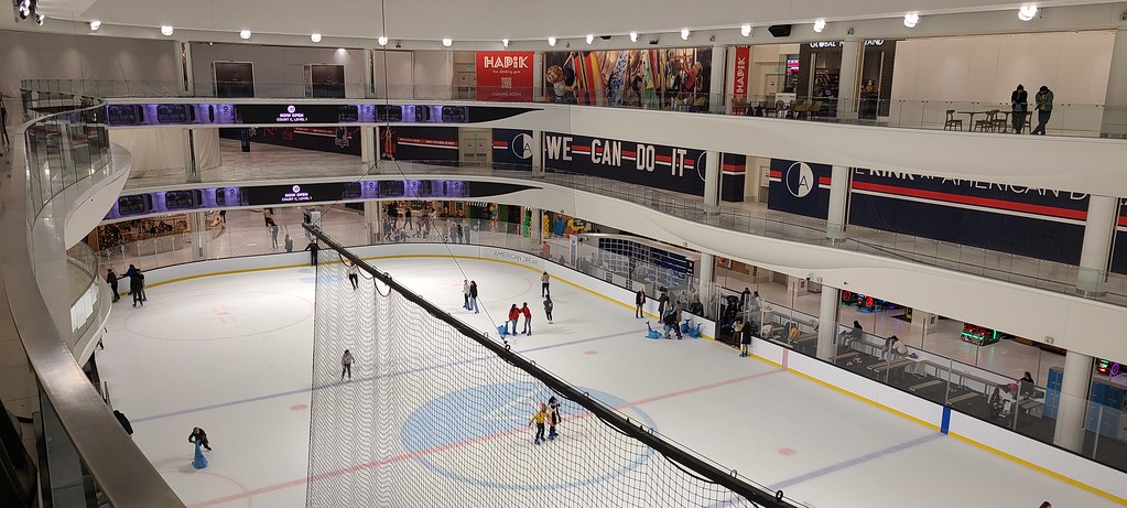 pista de hielo The Rink en American Dream Mall

