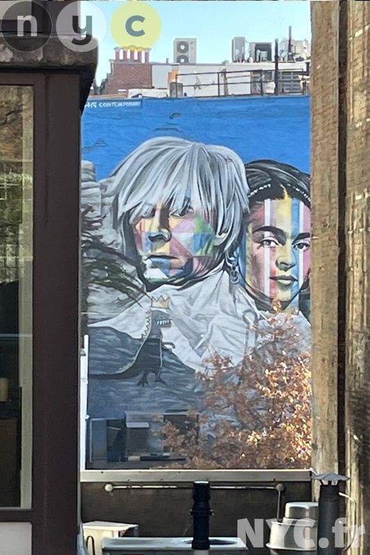 Mount Rushmore kobra street art new york