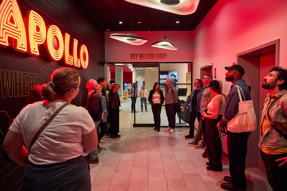 Open House Nova York Apollo Bastidores