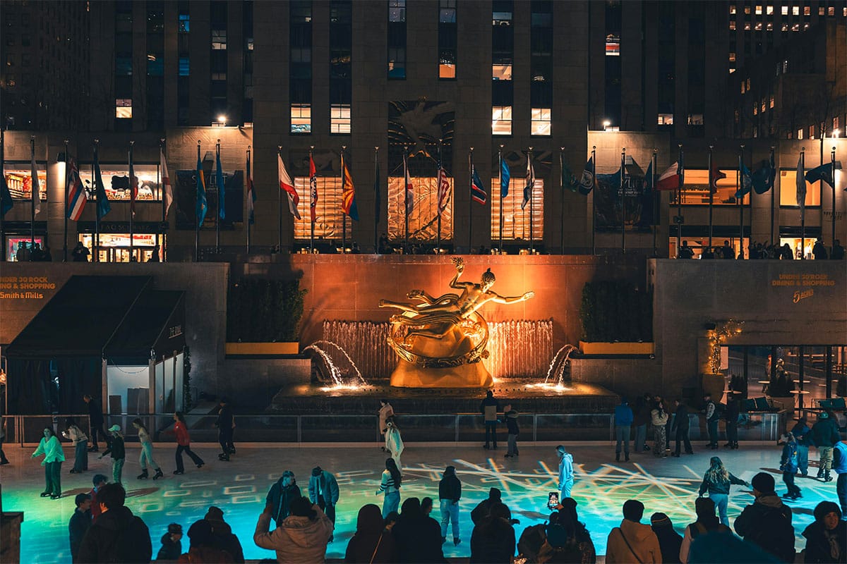 ice rink rockfeller center new york