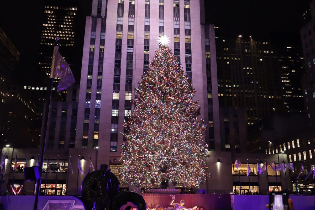 christmas tree rockefeller center new york