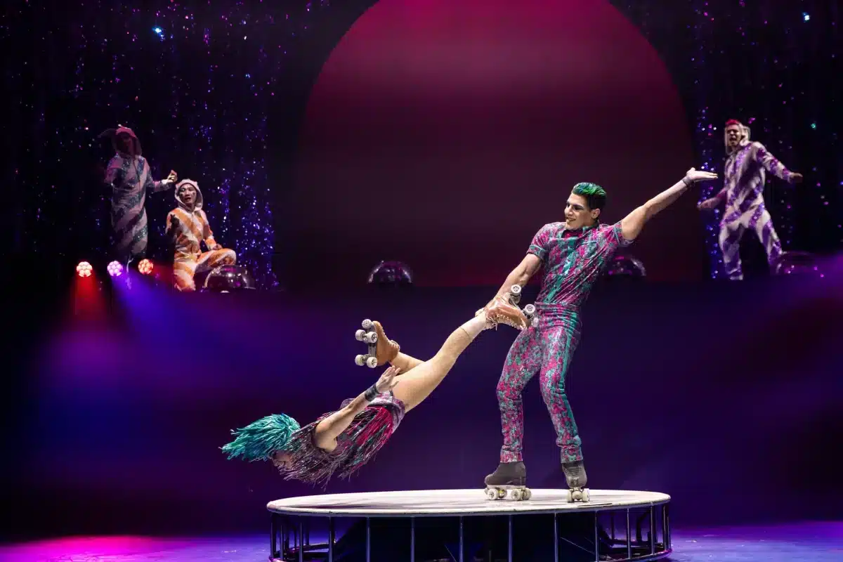 twas the night before show new york christmas